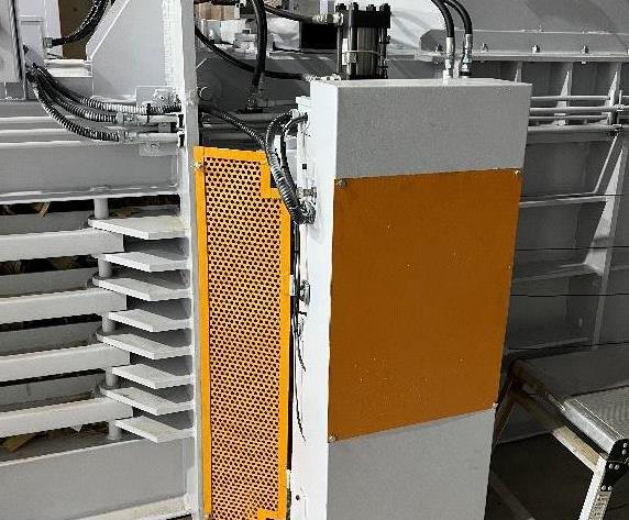 オートマチックベーラー